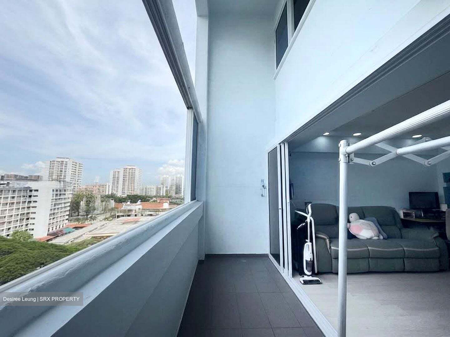 Blk 53 Pipit Road (Geylang), HDB Executive #568011101